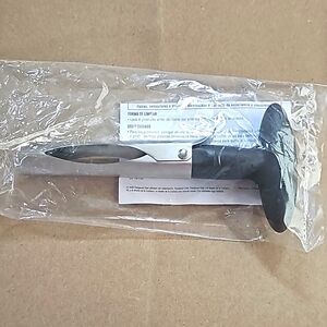 NEW PAMPERED CHEF CORER